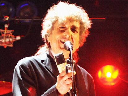 Bob Dylan, en un concierto en Los &Aacute;ngeles en 2012.