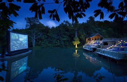 Vista del Cinema Paradiso, en el hotel Soneva Kiri (Tailandia).