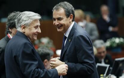 El expresidente del BCE, Jean-Claude Trichet, con Jos&eacute; Luis Rodr&iacute;guez Zapatero, en 2011