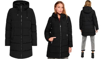 Este abrigo rebajado de mujer se vende en varios colores y tallas.