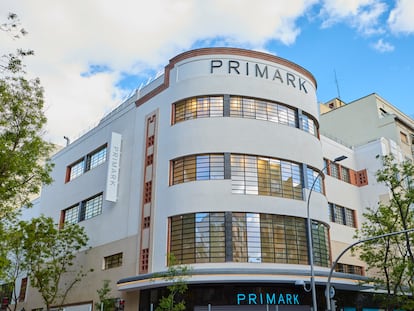 Exterior de la nueva tienda de Primark en el centro de Madrid.