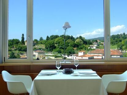 Mesa del restaurante Silabario, en Tui (Pontevedra).
