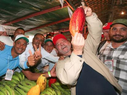 Lula en encuentro con agricultores ese año en São Paulo.