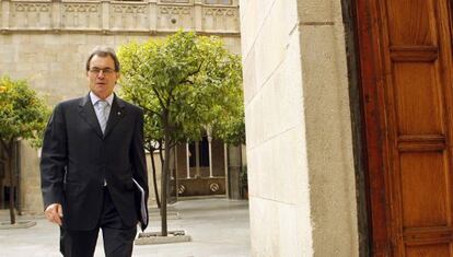 Mas, a su llegada a la reunión del gobierno catalán.