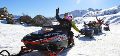 Excursión en motos de nieve.