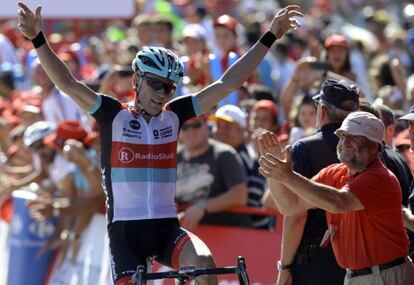 Radioshack Leopard's US rider Christopher Horner celebrates his victory at the end of the third day of La Vuelta.