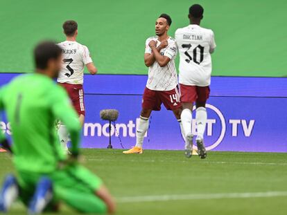 Aubameyang celebra el gol ante el Liverpool