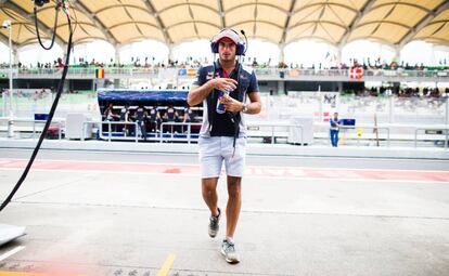 Carlos Sainz of Scuderia, este viernes en el circuito de Sepang.