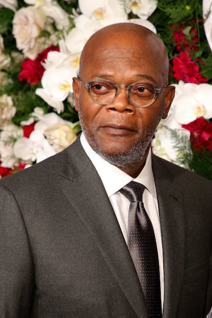 <p>Y otro vegano: Samuel L. Jackson (Washington, 1948), el gran ejemplo de que un actor de acción y comedia puede convertirse en un dandi pasados los 60. <br /><strong>¿Su truco?</strong> Cenar, como declaró él mismo, "un montón de hojas, un montón de frijoles, una gran cantidad de pasta de trigo integral, arroz integral y quinoa".</p>