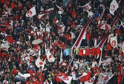 Hinchas de River celebrando el triunfo frente al Sanfrecce Hiroshima.