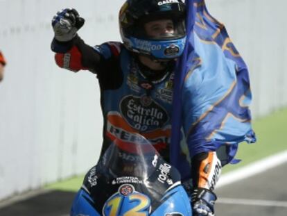 Márquez celebra su triunfo en Montmeló.