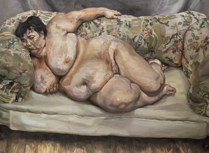 El lienzo Benefits Supervisor Sleeping (1995), del britnico Lucian Freud, se vendi hoy por 33,6 millones de dlares en la sede neoyorquina de Christie's, con lo que estableci un rcord mundial en subasta para una obra de un artista vivo. Ese leo, considerado como la pintura ms importante de Freud (1922) que aparece hasta en el mercado, muestra a una voluminosa mujer desnuda durmiendo en un sof y toma como modelo a Sue Tilley, una supervisora de subsidios sociales de Londres que pos para 
el artista en diferentes ocasiones.