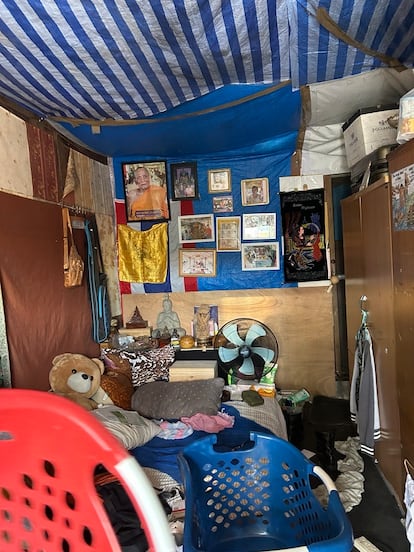 Interior de una vivienda en Khlong Toei, un barrio marginal de Bangkok.