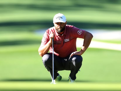 Rahm, en el green del hoyo 10 en la última jornada del Masters.