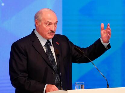 El presidente de Bielorrusia, Alexander Lukashenko, durante un discurso en Gomel en octubre.