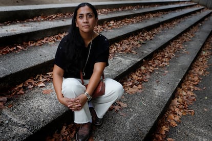 Carmen Torres, viuda del médico argentino Mario Chalco, fallecido durante la pandemia covid, en julio de 2020.