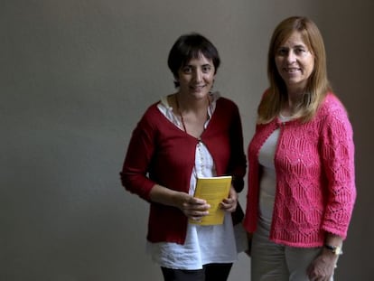 Les professores Marta Espasa i N&uacute;ria Bosch, a la Universitat de Barcelona.