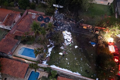 El área donde se accidentó un avión de Voepass en la ciudad de Vinhedo, en agosto de 2024.