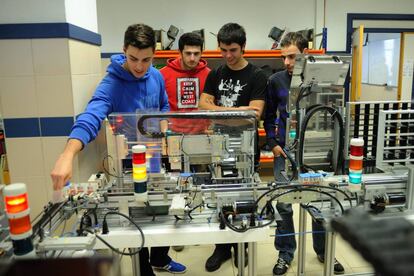 Alumnos en un centro de Formación Profesional.