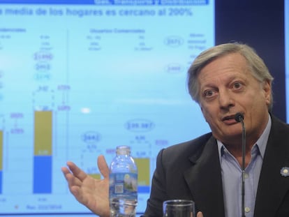 El ministro de Energ&iacute;a, Juan Jos&eacute; Aranguren, anuncia en Buenos Aires las nuevas tarifas del gas.