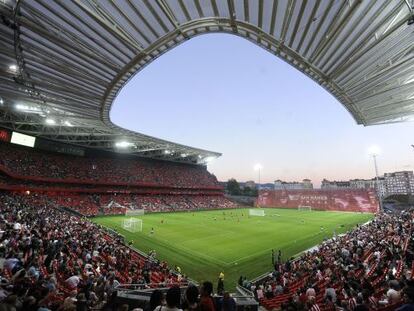 Primer entrenamiento a puerta abierta del Athletic en el nuevo San Mamés.