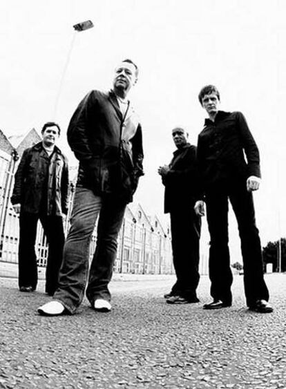 Imagen promocional de Simple Minds.