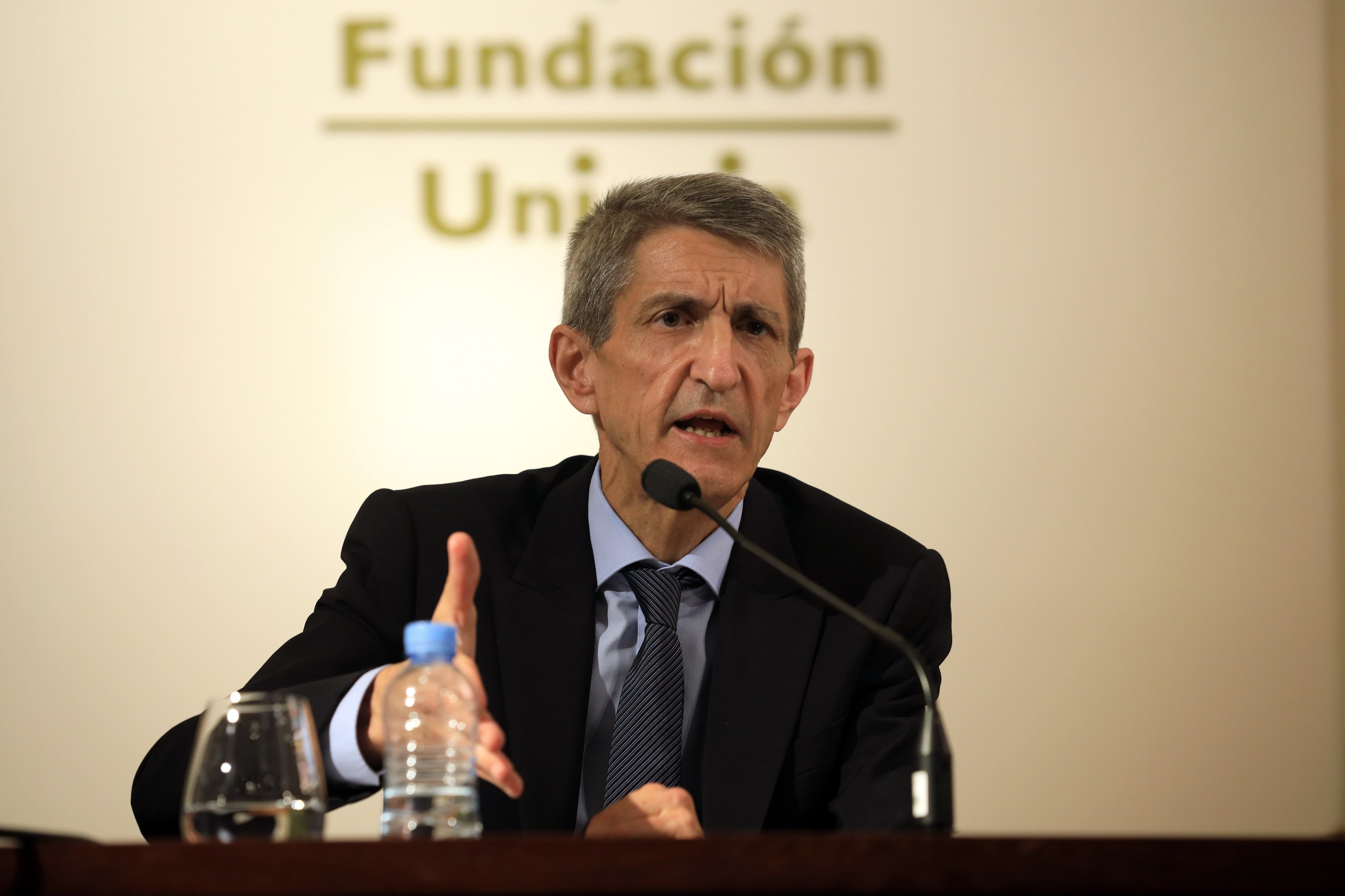 El presidente de la Fundación Unicaja, José Manuel Domínguez, en rueda de prensa en Málaga en una imagen de archivo.