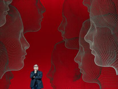 El artista Jaume Plensa camina por el escenario del Gran Teatro del Liceu.