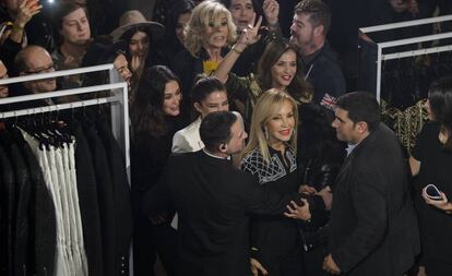 Varias 'celebrities' durante el evento de presentación de la colección Balmain H&M en Madrid en noviembre de 2015.