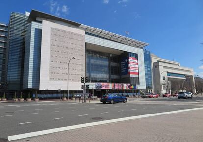 Fachada de Newseum en la avenida de Pennsylvania.