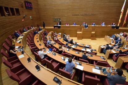 Pleno de las Cortes valencianas en que se ha aprobado el pacto de reconstrucción.