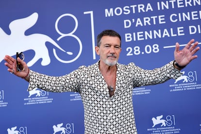 El actor Antonio Banderas posa en el photocall de 'Babygirl' durante el Festival de Cine de Venecia, en Venecia, Italia, el pasado 30 de agosto.