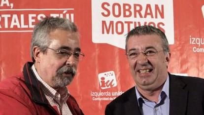 Fotograf&iacute;a de los portavoces de Izquierda Unida en la Asamblea y en el Ayuntamiento de Madrid, Gregorio Gordo (d) y &Aacute;ngel P&eacute;rez (i).