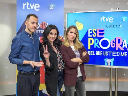 Alberto Casado, Marta Filch y María Gómez, presentadores de 'Ese programa del que usted me habla'.