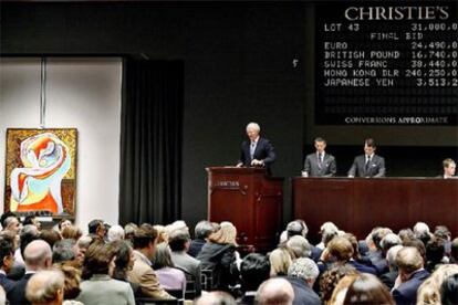 El subastador acepta la última oferta, de 31 millones de dólares, por la pintura <i>Le Repos</i>, de Picasso, subastada anoche en la sala Christie&#39;s.