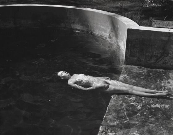 Cómo un pimiento o un retrete pueden parecer un cuerpo humano: la fotografía rotunda y sensible de Edward Weston
