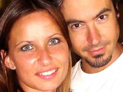 Juan Carlos Vargas y su novia Beatriz.