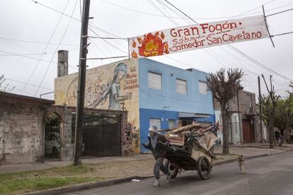 Mural en recuerdo de una asesinada por el narco, en Rosario