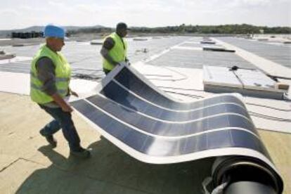 El objetivo de los organizadores es congregar a un sector pujante como el de las energías renovables y la eficiencia energética en una plataforma de negocios para buscar nuevas inversiones e intercambios comerciales. EFE/Archivo