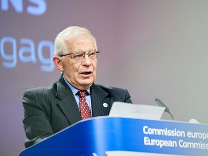 El Alto Representante de Política Exterior de la UE, Josep Borrell, durante la rueda de prensa de este miércoles en Bruselas para presentar la nueva estrategia sobre Rusia.