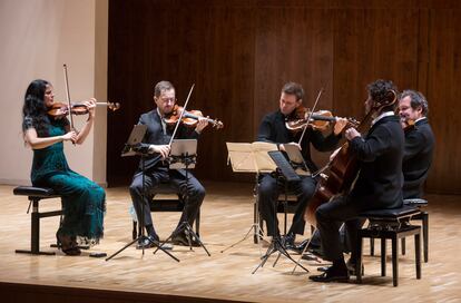 El Cuarteto Belcea  con el violista Amihai Grosz (en el centro).