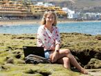 Las Palmas de Gran Canaria 15/04/21. Nómadas digitales, Fiona Murray. Playa de Las Canteras . Foto Quique Curbelo