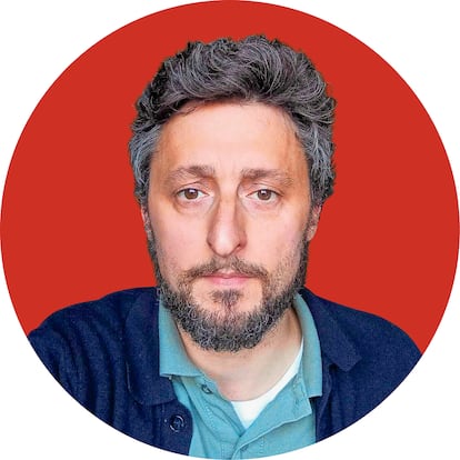 Retrato del autor Jon Viar. EN POCAS PALABRAS BABELIA 24/05/2025