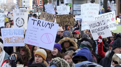 Protesta contra Trump al Canadà.