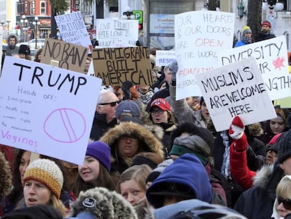 Protesta contra Trump al Canadà.