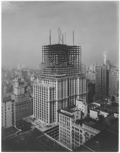 Construccin del Empire State Building, en Nueva York, en 1929. 