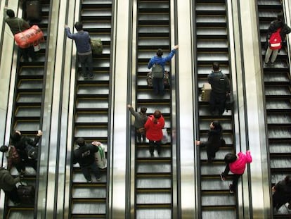 Pasajeros del metro de Pek&iacute;n