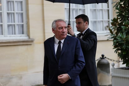 El primer ministro francés, François Bayrou a su llegada a la reunión, este martes.