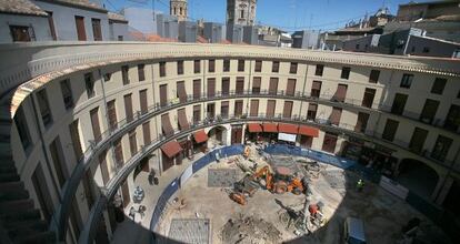 Obras de rehabilitación de la plaza Redonda de Valencia.