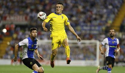 Salvi, del C&aacute;diz, se impone a Flores. 